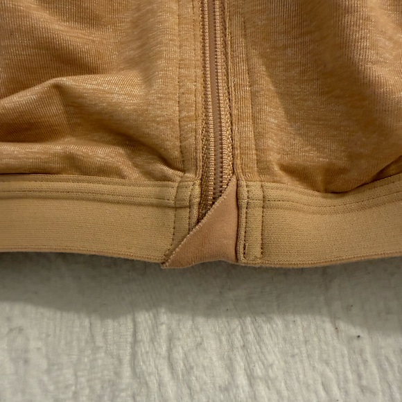 Victoria's Secret Tan Sports Bra 36C - Picture 7 of 8